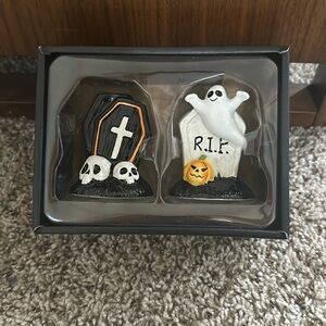 Halloween Salt & Pepper Set is perfect for a spooky meal Nordstrom rack